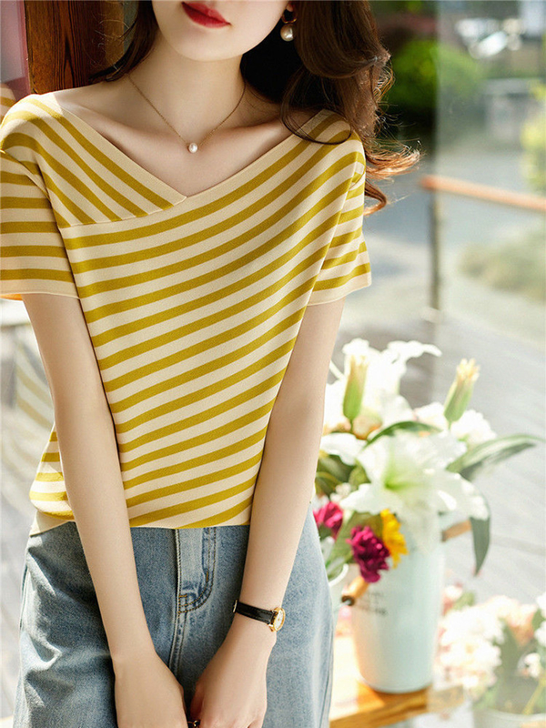Fashion Striped Knitted Tshirt V Neck Casual Tee Shirt for Women's Occasion
